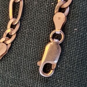 VGUC 18" Figaro Silver Chain Necklace